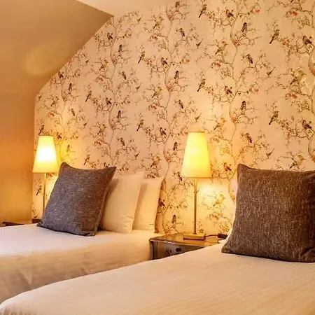 The Osprey Hotel Kingussie Room photo